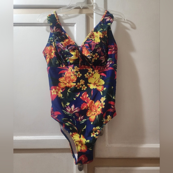 SHEIN Women's Floral Print One Piece Swimsuit NWT - Picture 4 of 11